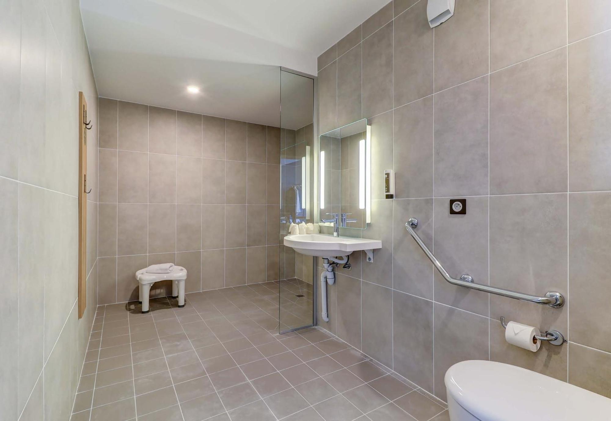 B&B Hotel Dijon Valmy Toison D'Or Екстер'єр фото